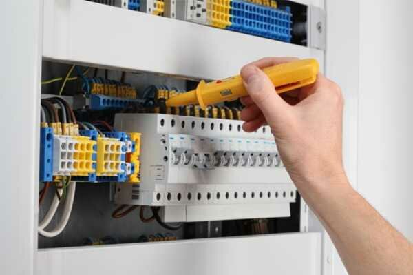 Мастер выключатель на всю квартиру схема подключения Мастер выключатель на всю квартиру схема подключения